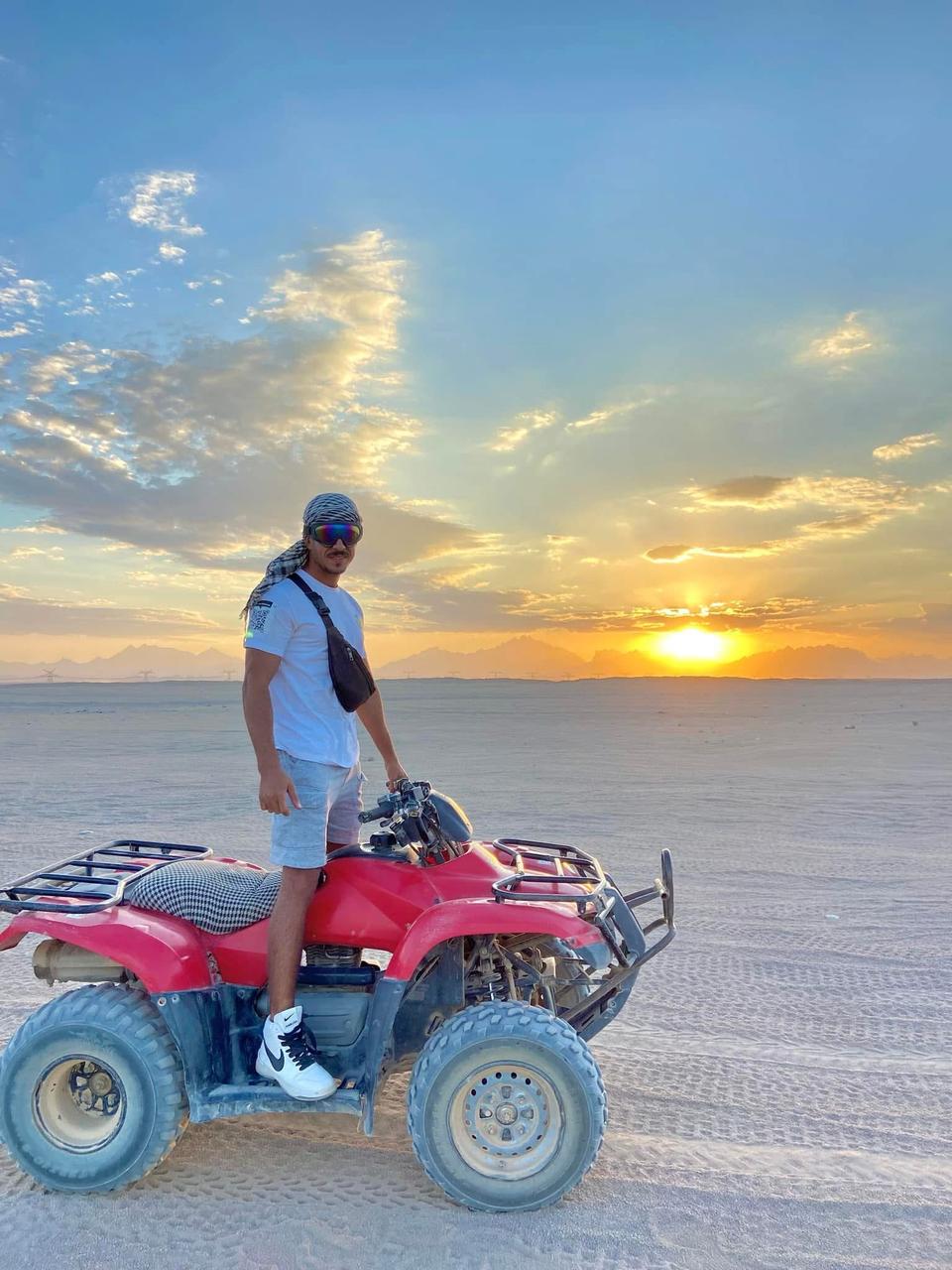 Privates Quad Bike Hurghada bei Sonnenuntergang – ATV Tour Wüste morgens oder abends